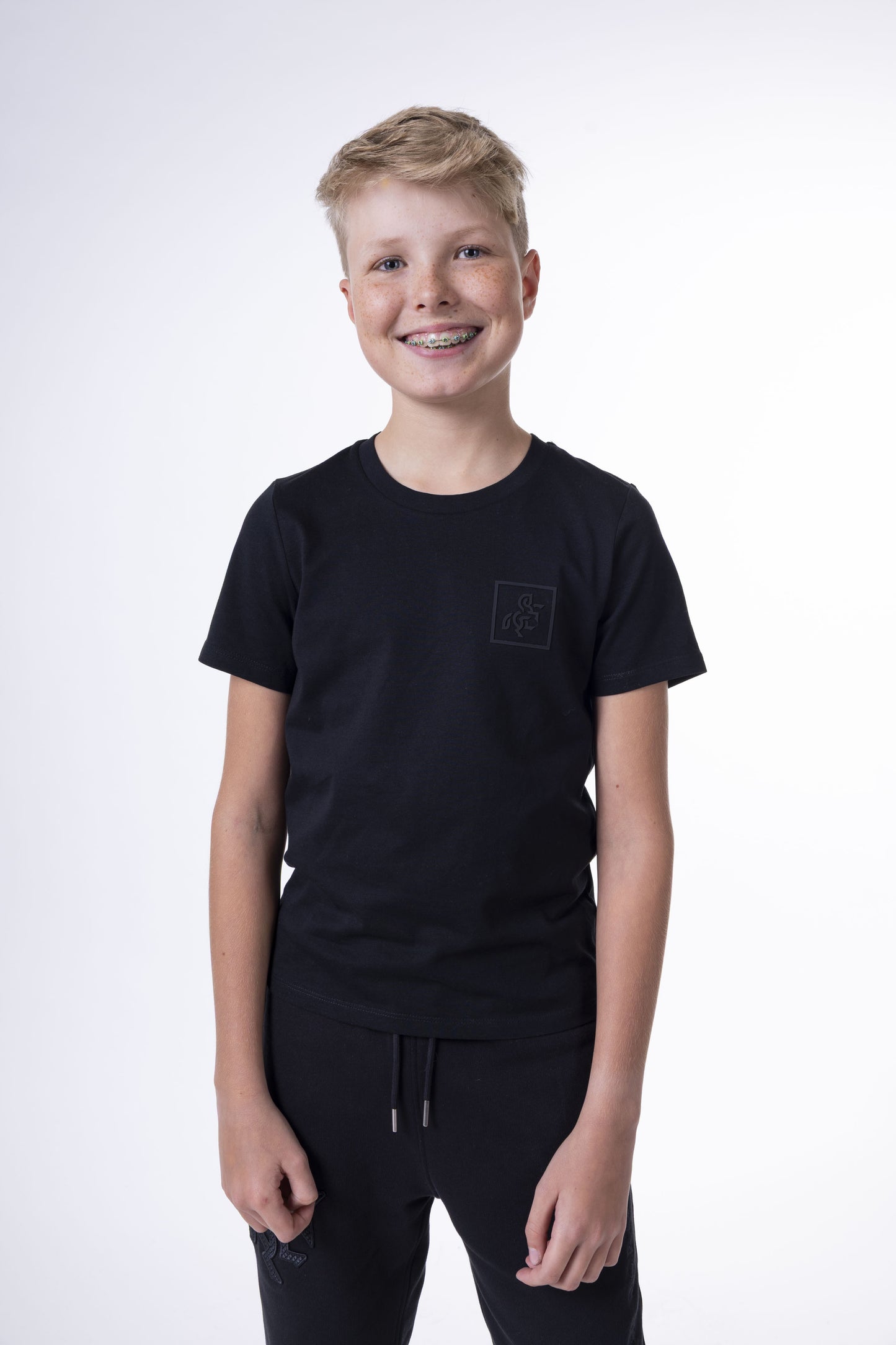 Kids' T-Shirt Black - Small Logo